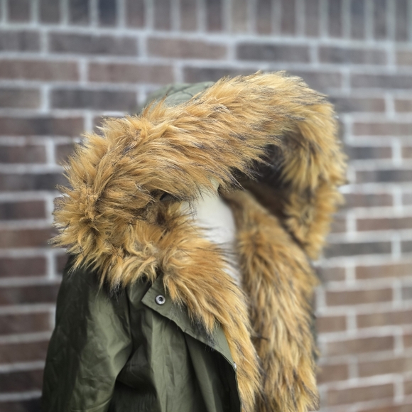 Olive Green Faux Fur Trim Parka Coat - Picture 4 of 15
